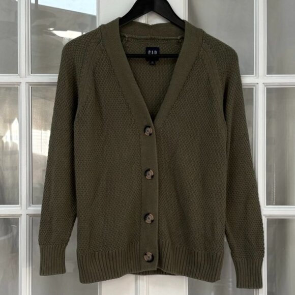 GAP Sweaters - Gap Button Down V-Neck Seed Stitch Knit Cotton Cardigan